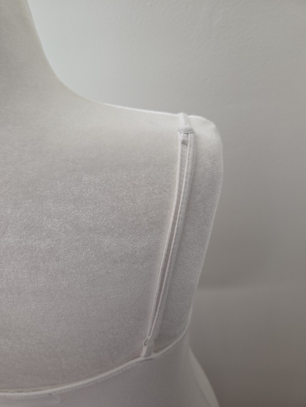 Forever 21 White Casual Layering Everyday Basic Minimalist Tank Top Small - Picture 4 of 10